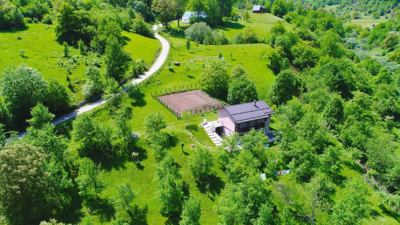 Privatni Smjestaj "Mratinje" Plužine Exterior photo